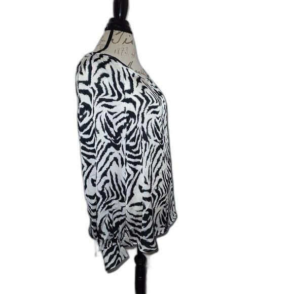 Women's Ophelia Roe Long Sleeve Zebra Print Blouse 1X - Picture 3 of 6